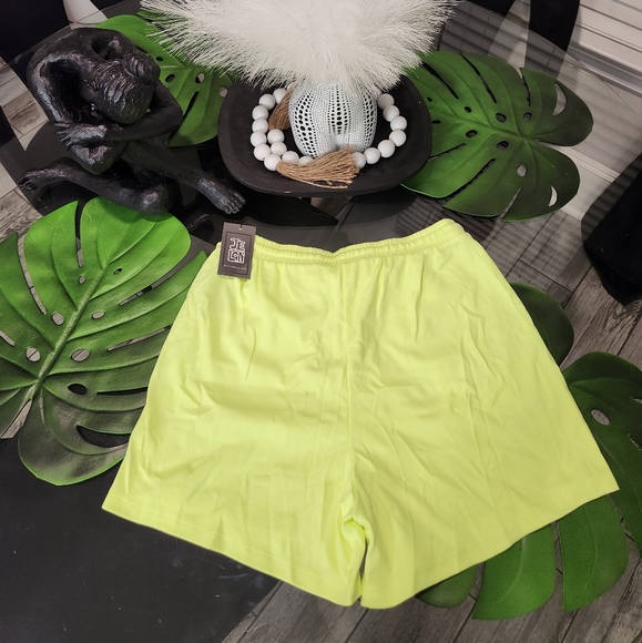 Cotton Drawstrings Shorts - Picture 6 of 8